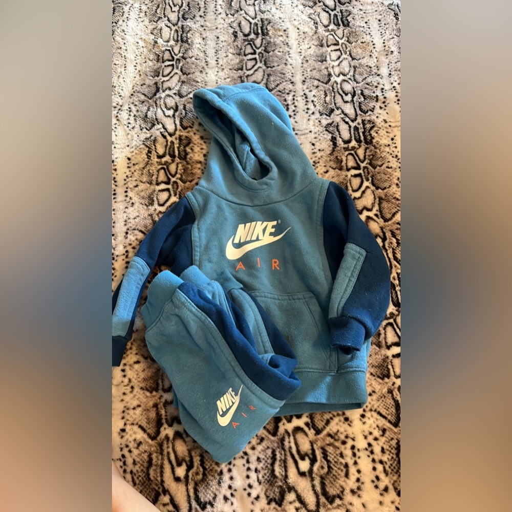 Nike sweats